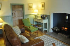 The-Piggery-sitting-room-&-fire